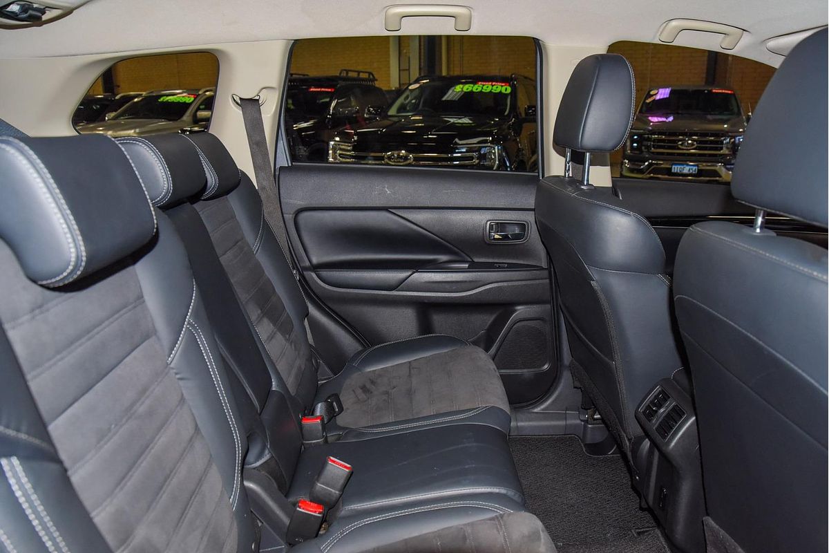 2020 Mitsubishi Outlander LS ZL