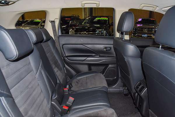 2020 Mitsubishi Outlander LS ZL