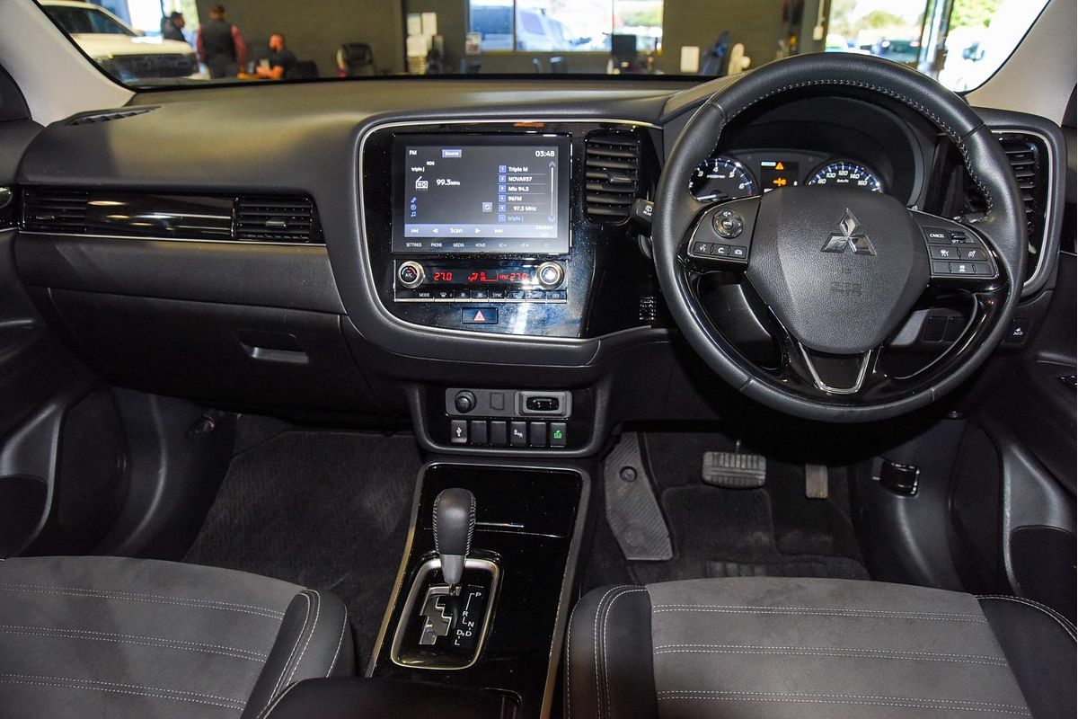 2020 Mitsubishi Outlander LS ZL