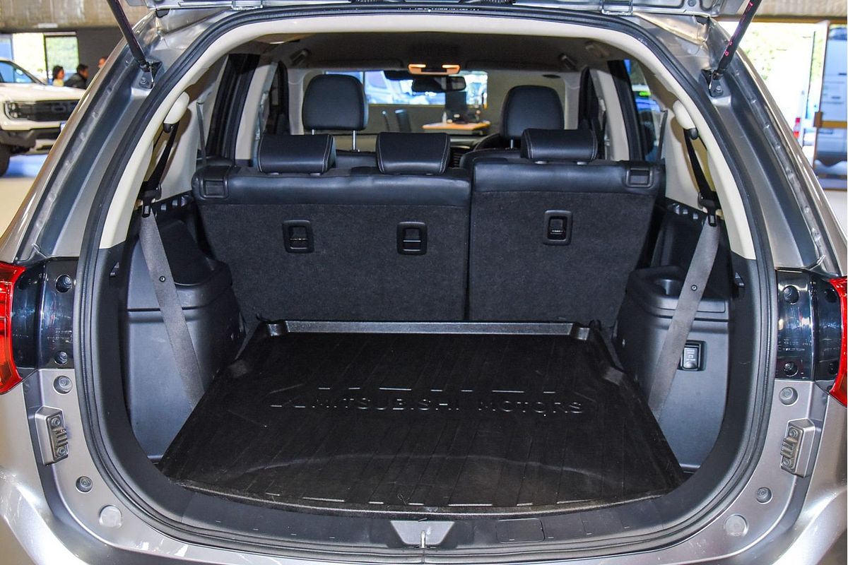 2020 Mitsubishi Outlander LS ZL
