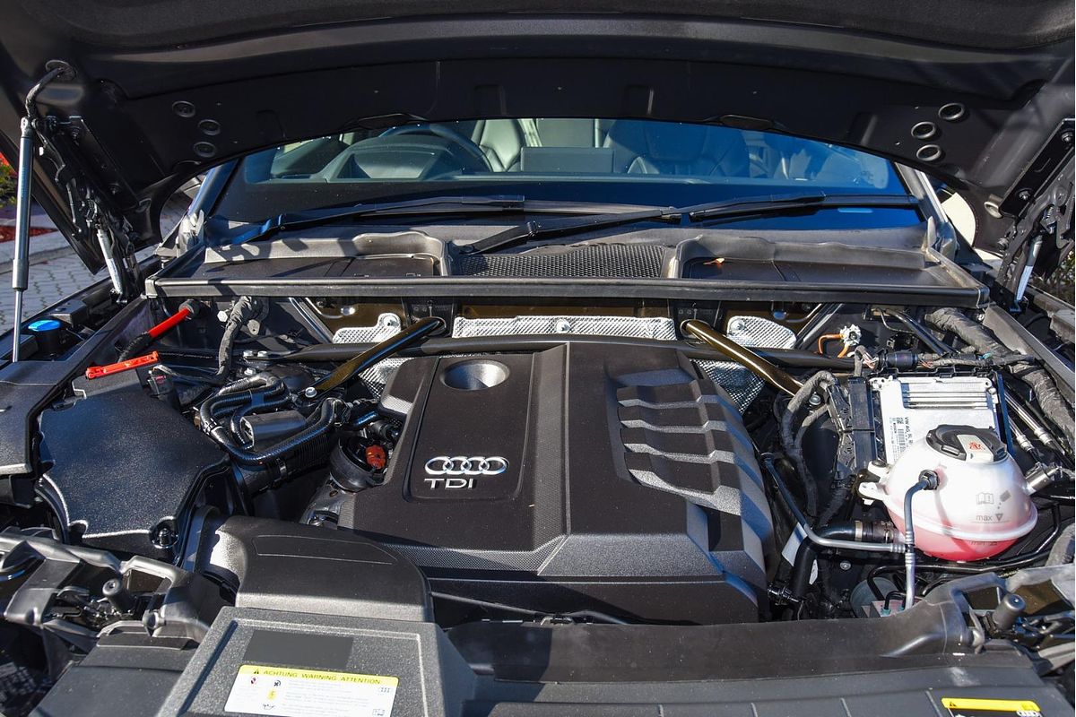 2020 Audi Q5 40 TDI sport FY