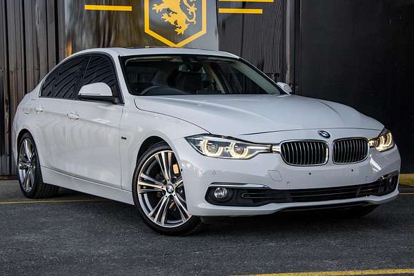 2015 BMW 3 Series 330i Luxury Line F30 LCI