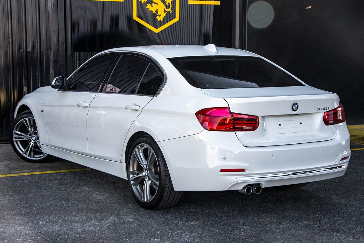 2015 BMW 3 Series 330i Luxury Line F30 LCI