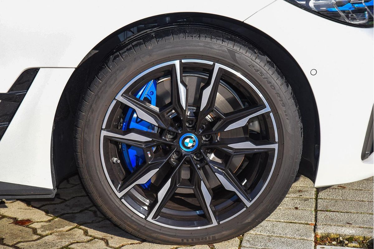 2023 BMW i4 M50 G26
