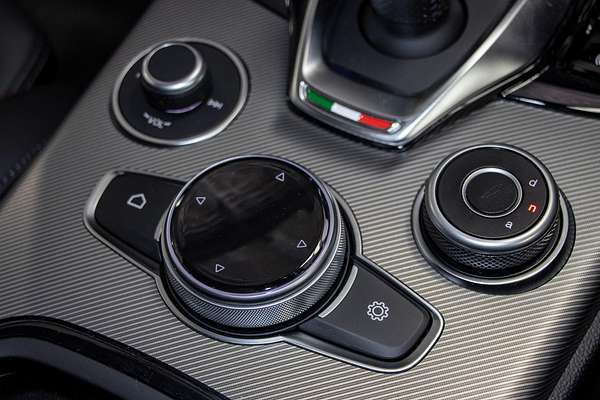 2025 Alfa Romeo Stelvio Tributo Italiano Series 5