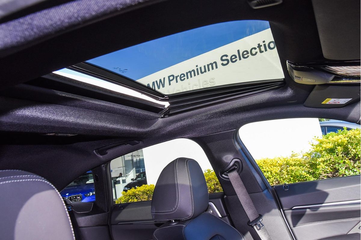 2023 BMW i4 M50 G26