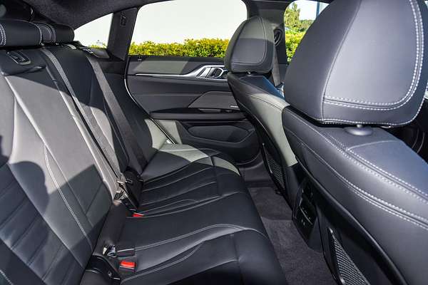2023 BMW i4 M50 G26