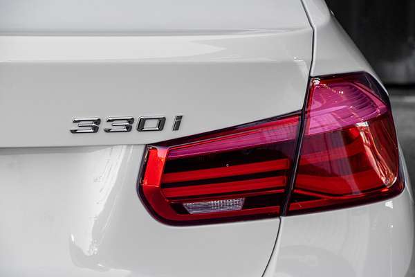 2015 BMW 3 Series 330i Luxury Line F30 LCI