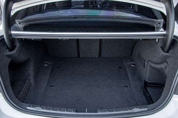 2015 BMW 3 Series 330i Luxury Line F30 LCI