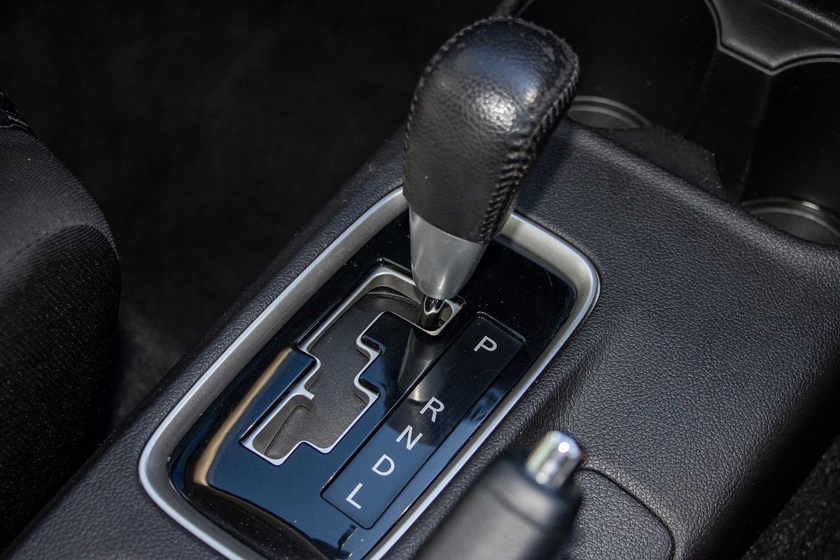 2012 Mitsubishi Outlander LS ZJ