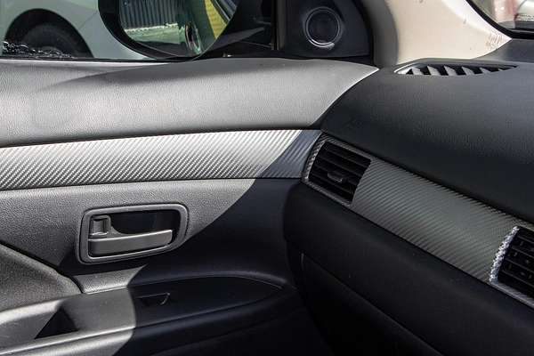 2012 Mitsubishi Outlander LS ZJ