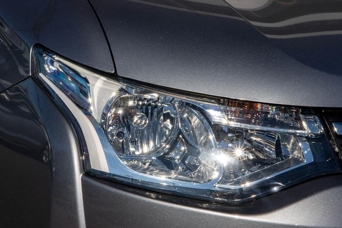 2012 Mitsubishi Outlander LS ZJ