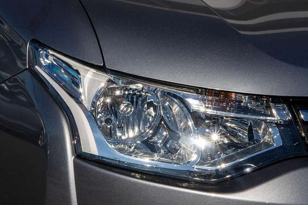 2012 Mitsubishi Outlander LS ZJ