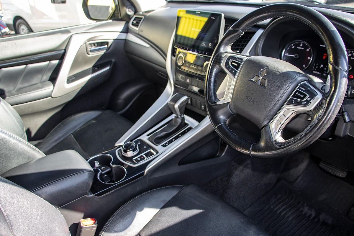 2016 Mitsubishi Pajero Sport GLS QE