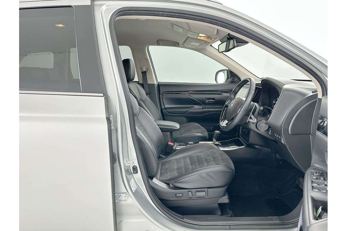 2020 Mitsubishi Outlander LS ZL