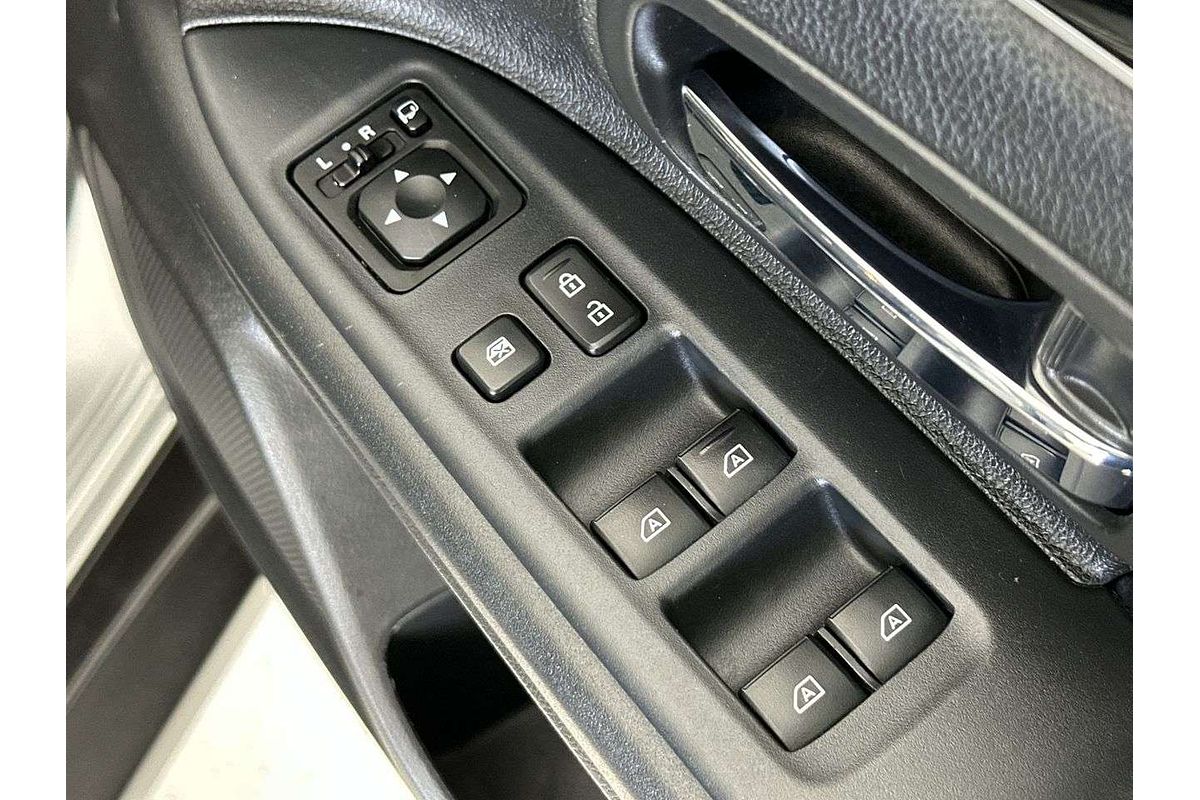 2020 Mitsubishi Outlander LS ZL