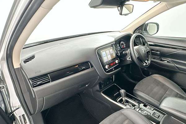 2020 Mitsubishi Outlander LS ZL