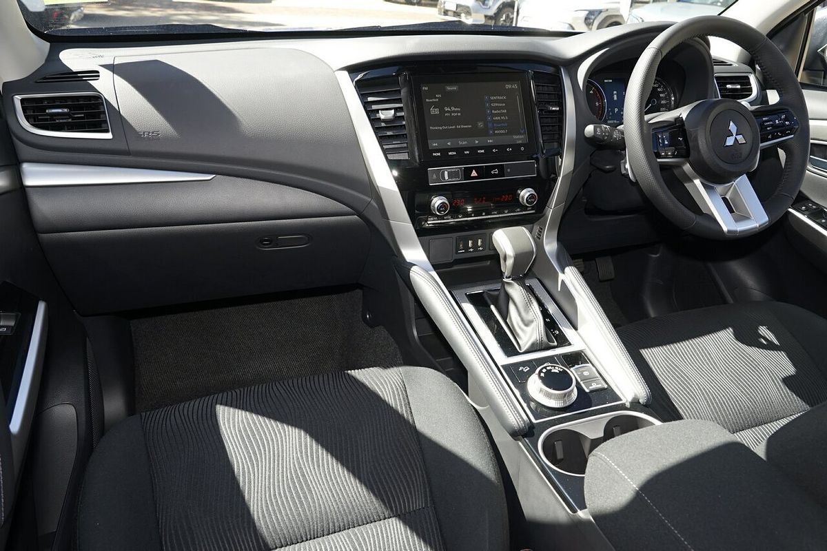 2024 Mitsubishi Pajero Sport GLS QG