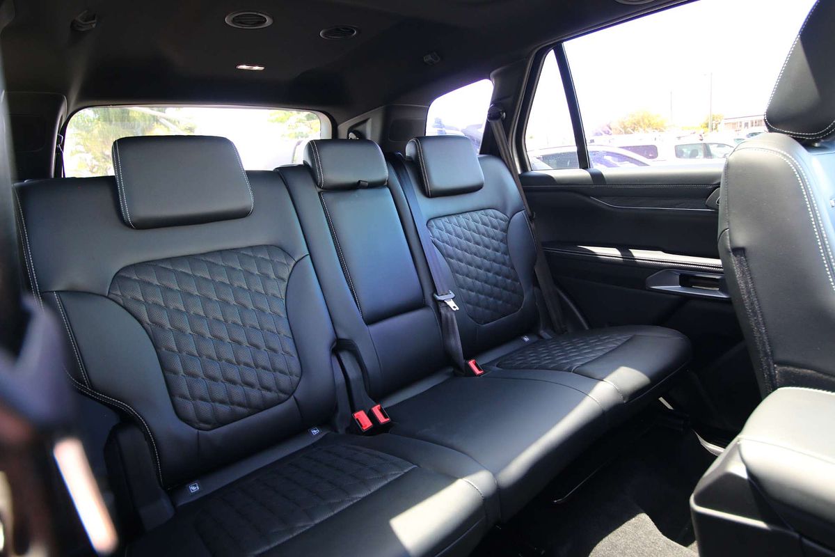 2024 Ford Everest Platinum 3.0L