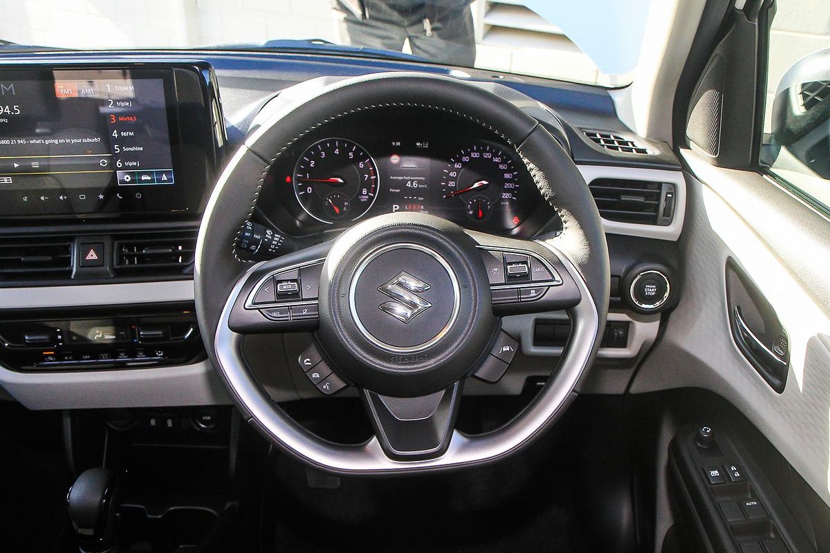 2025 Suzuki Swift Hybrid Plus UZ