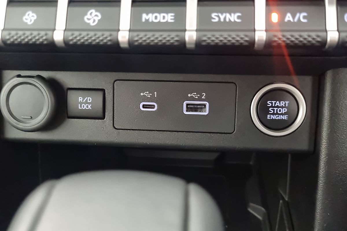 2024 Mitsubishi Triton GSR MV 4X4