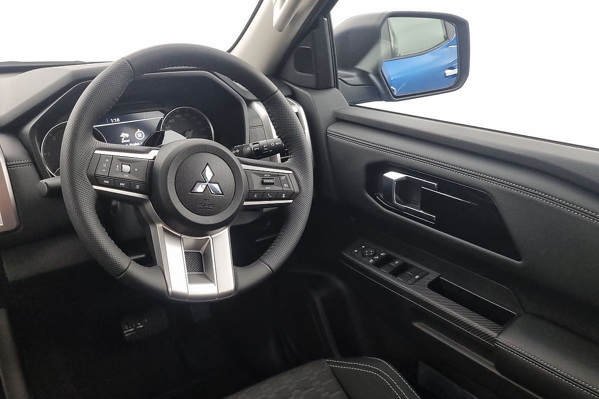 2025 Mitsubishi Triton GLS MV 4X4