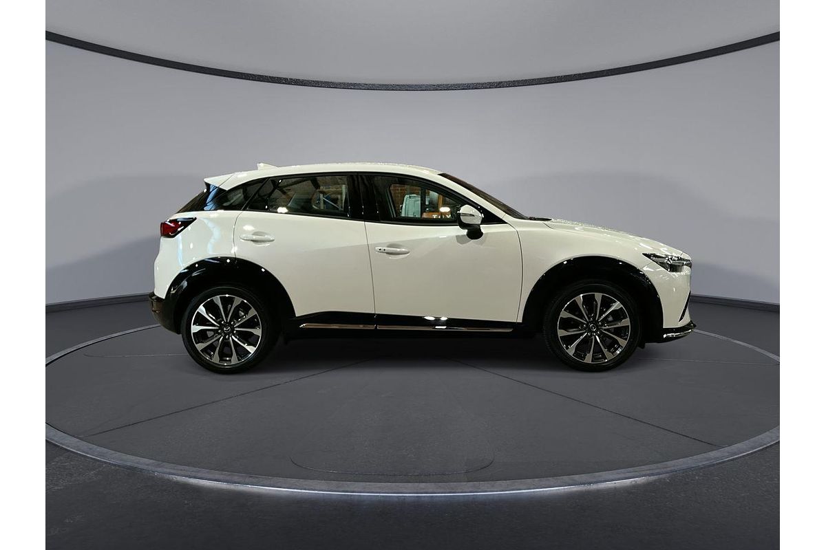 2023 Mazda CX-3 sTouring DK