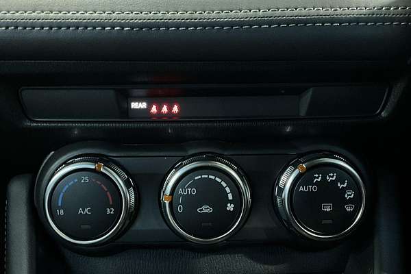 2023 Mazda CX-3 sTouring DK