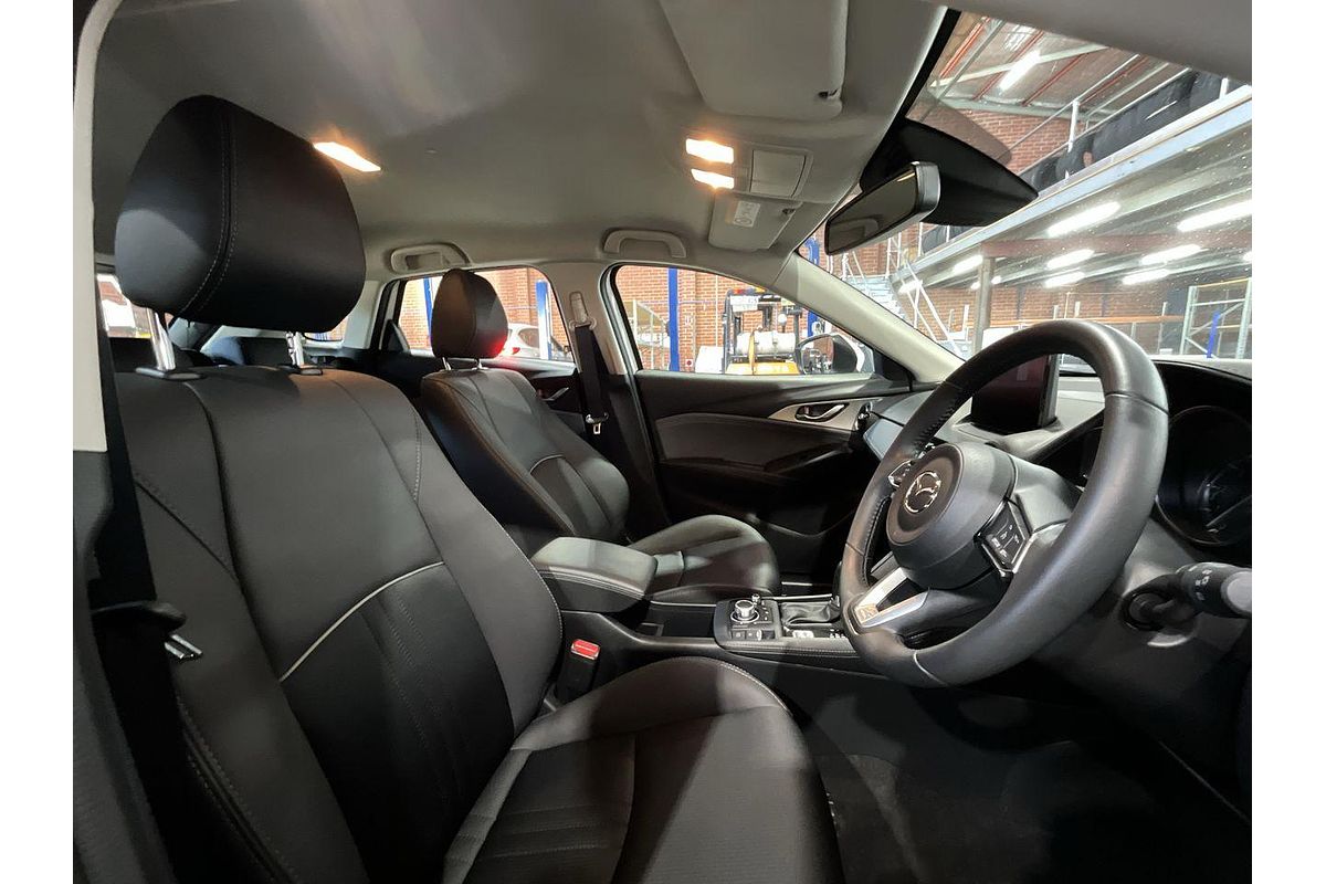 2023 Mazda CX-3 sTouring DK