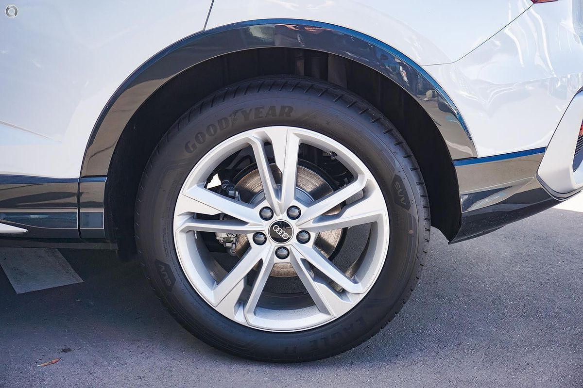 2025 Audi Q3 35 TFSI S line F3