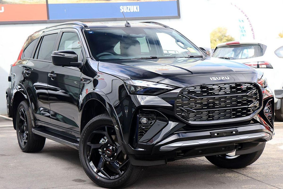 2025 Isuzu MU-X X-TERRAIN