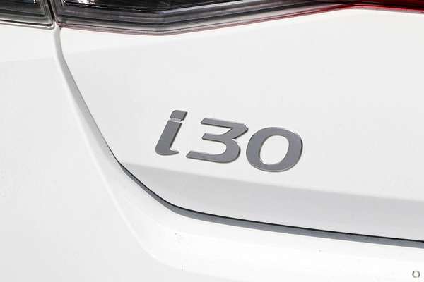 2025 Hyundai i30 Elite Hybrid CN7.V2