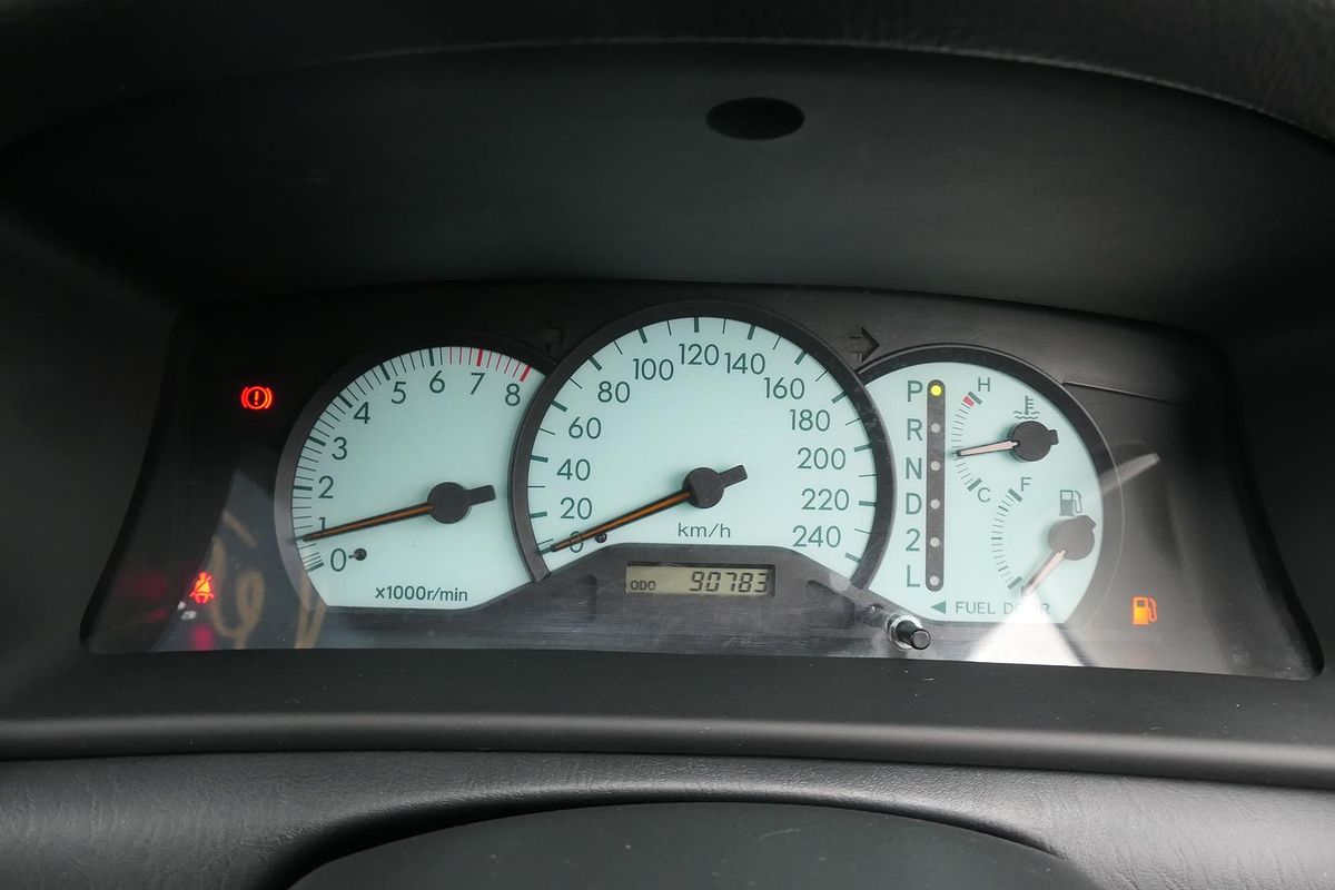 2004 Toyota Corolla Ascent ZZE122R