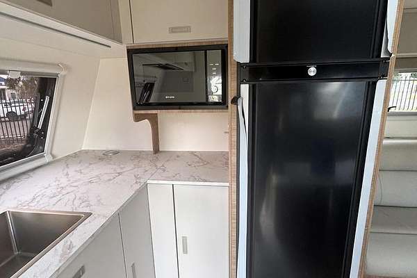 2025 Jayco Silverline 21.65-4.Sl-My25