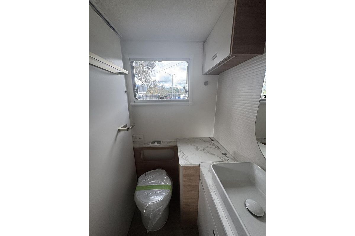 2025 Jayco Silverline 21.65-4.Sl-My25