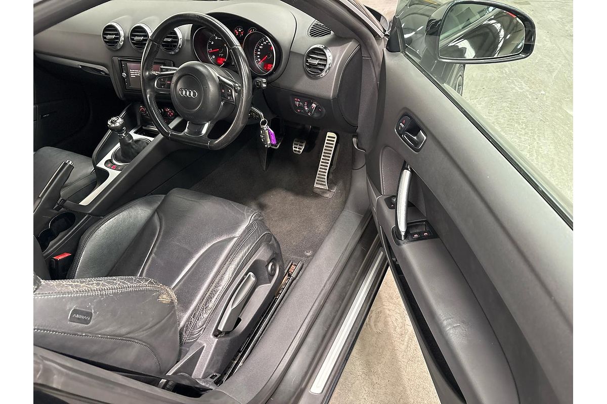 2006 Audi TT 8J