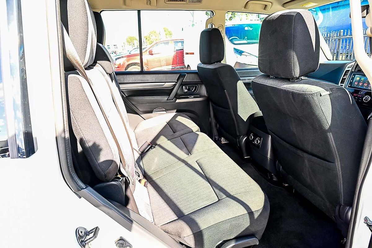 2020 Mitsubishi Pajero GLX NX