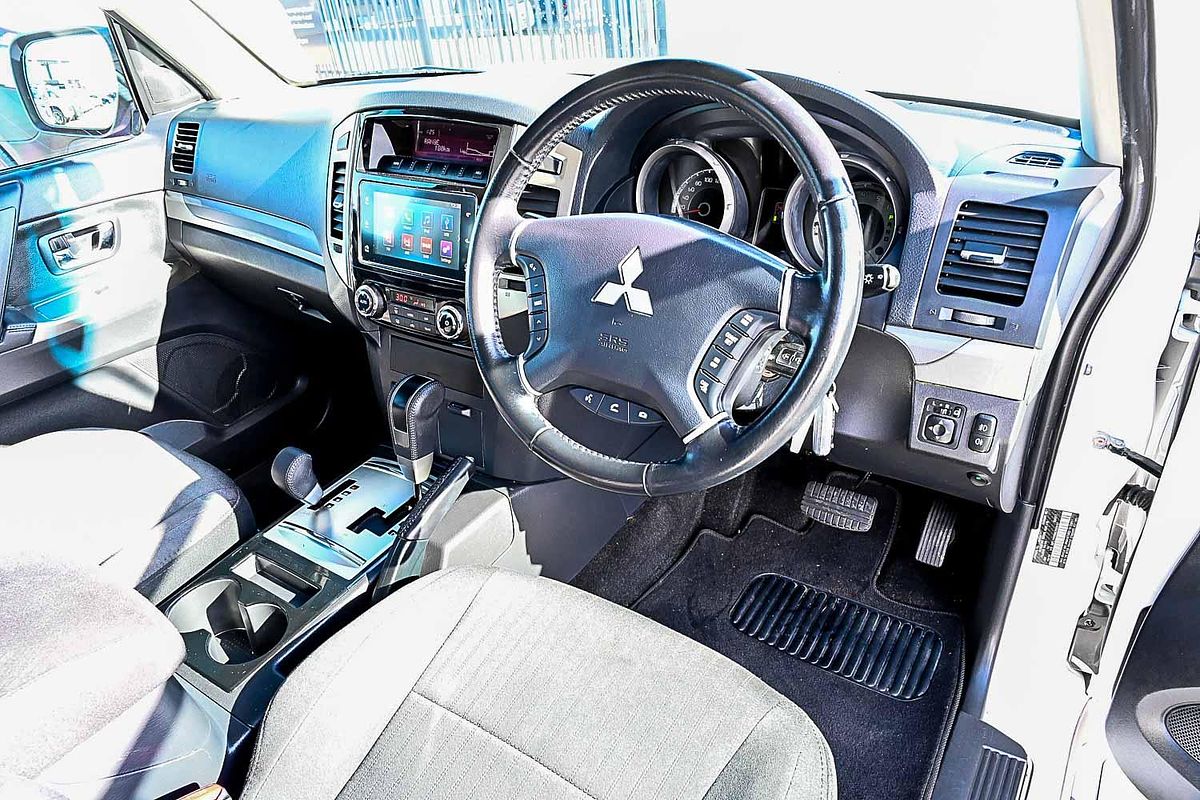 2020 Mitsubishi Pajero GLX NX