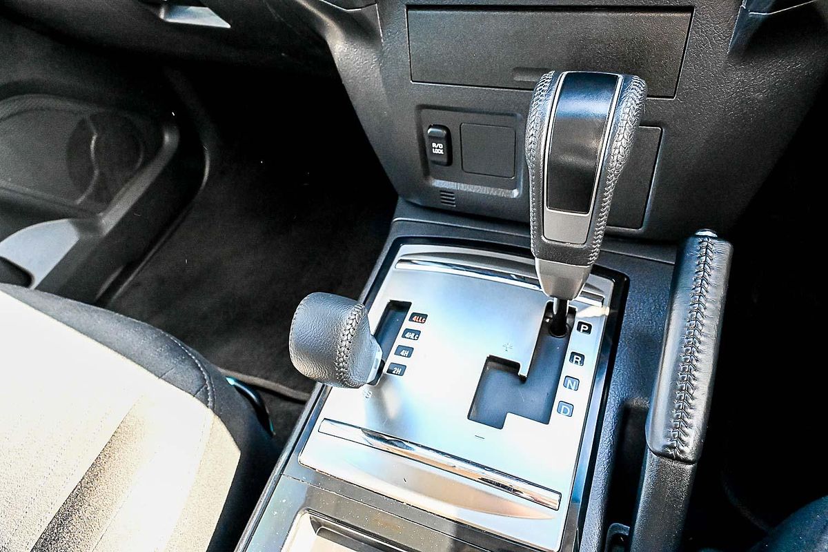 2020 Mitsubishi Pajero GLX NX