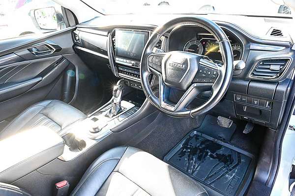 2023 Isuzu MU-X LS-T