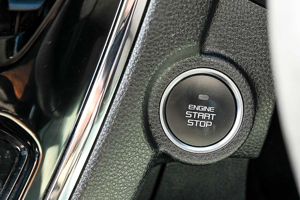 2023 Isuzu MU-X LS-T