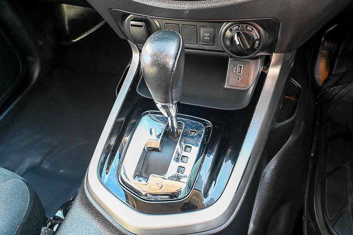 2020 Nissan Navara ST D23 Series 4 4X4