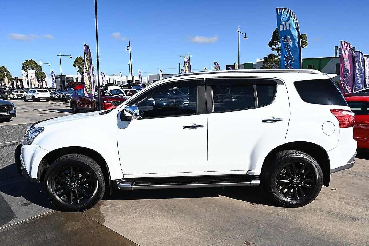 2017 Isuzu MU-X LS-T