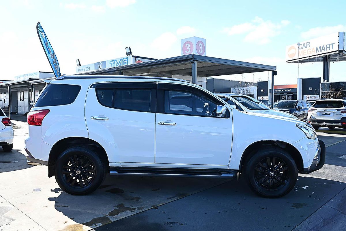 2017 Isuzu MU-X LS-T