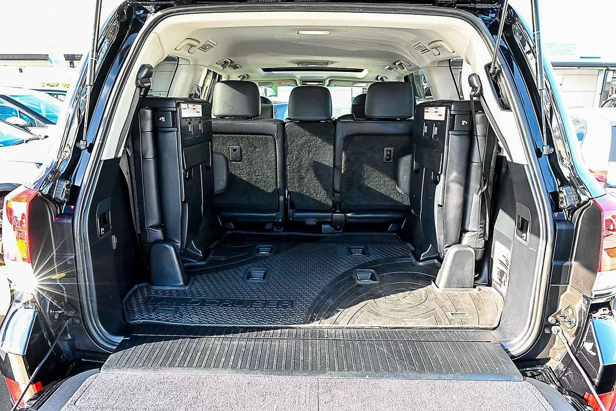 2017 Toyota Landcruiser Sahara VDJ200R