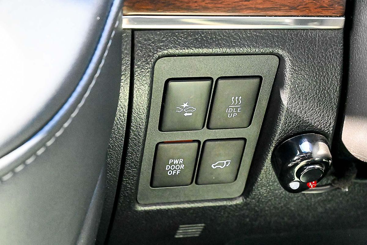 2017 Toyota Landcruiser Sahara VDJ200R