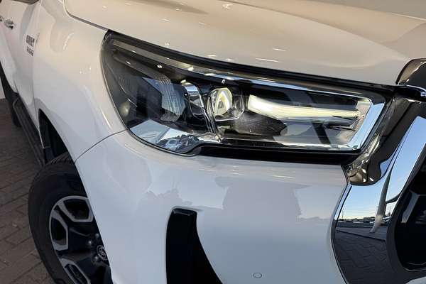 2021 Toyota Hilux SR5 GUN126R 4X4