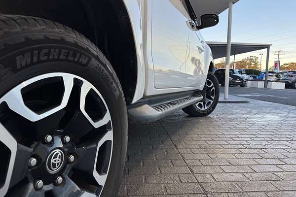 2021 Toyota Hilux SR5 GUN126R 4X4