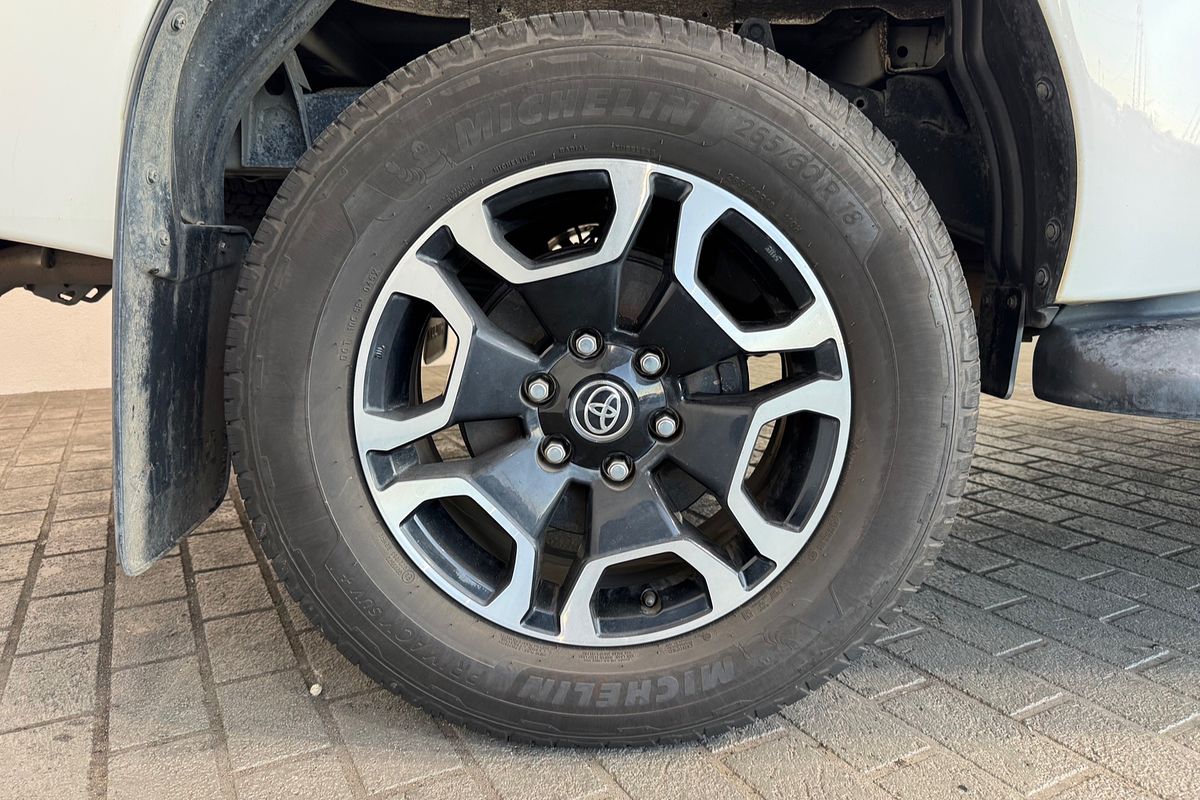 2021 Toyota Hilux SR5 GUN126R 4X4
