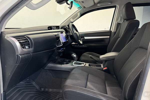 2021 Toyota Hilux SR5 GUN126R 4X4